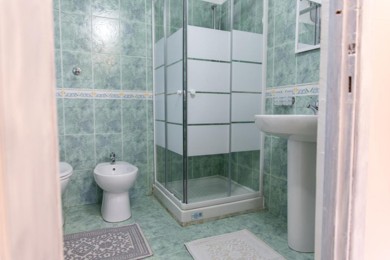 Suite Gli Ulivi Colonna Extérieur photo