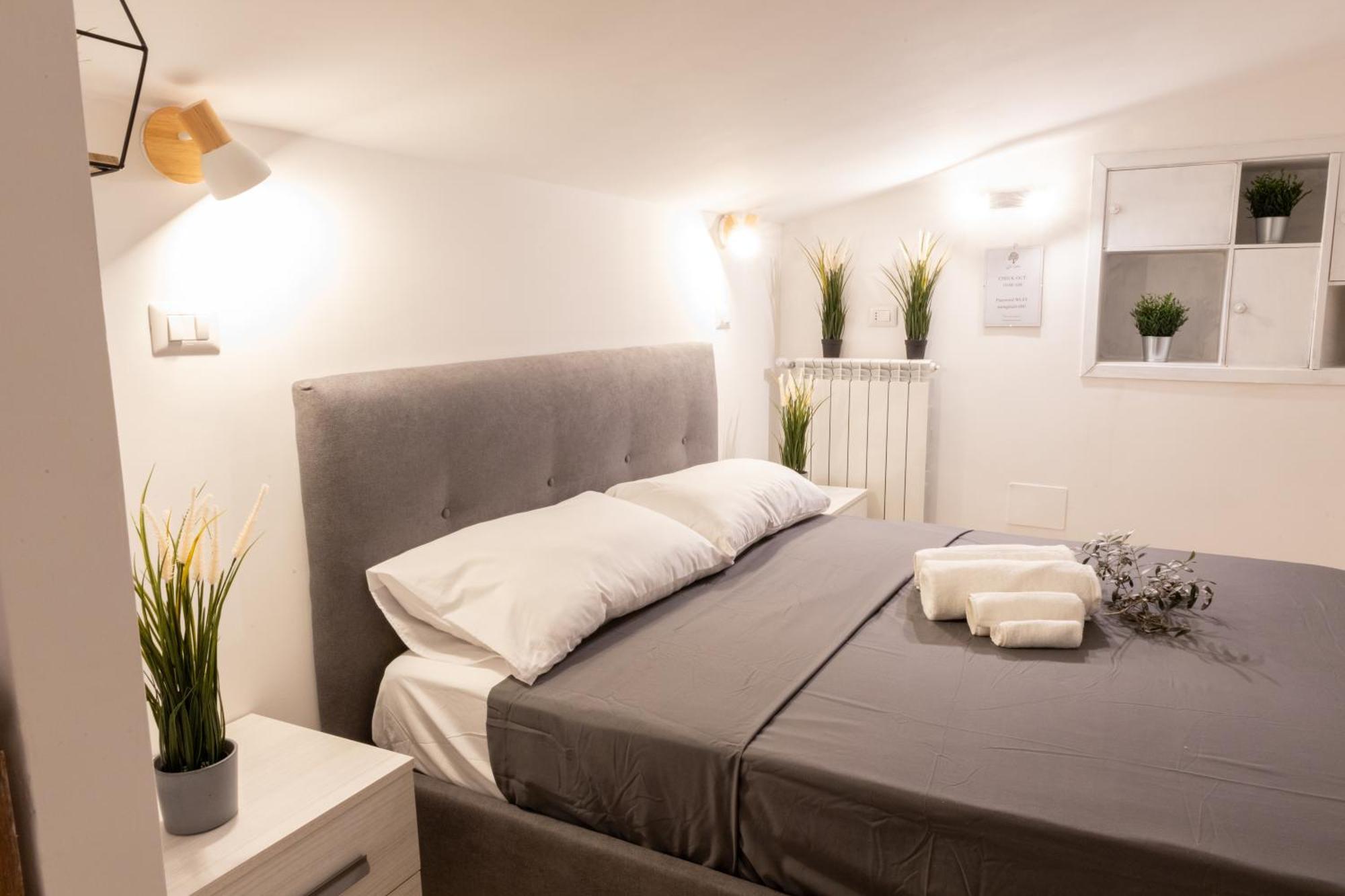 Suite Gli Ulivi Colonna Extérieur photo