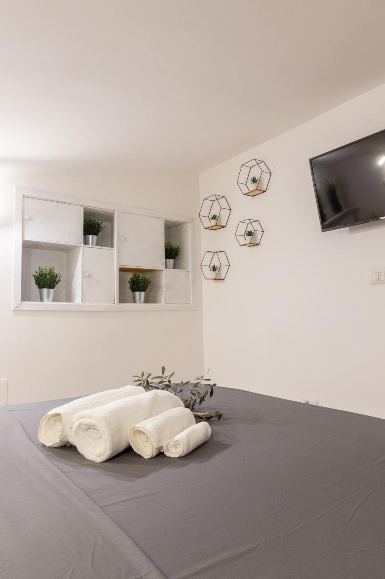 Suite Gli Ulivi Colonna Extérieur photo